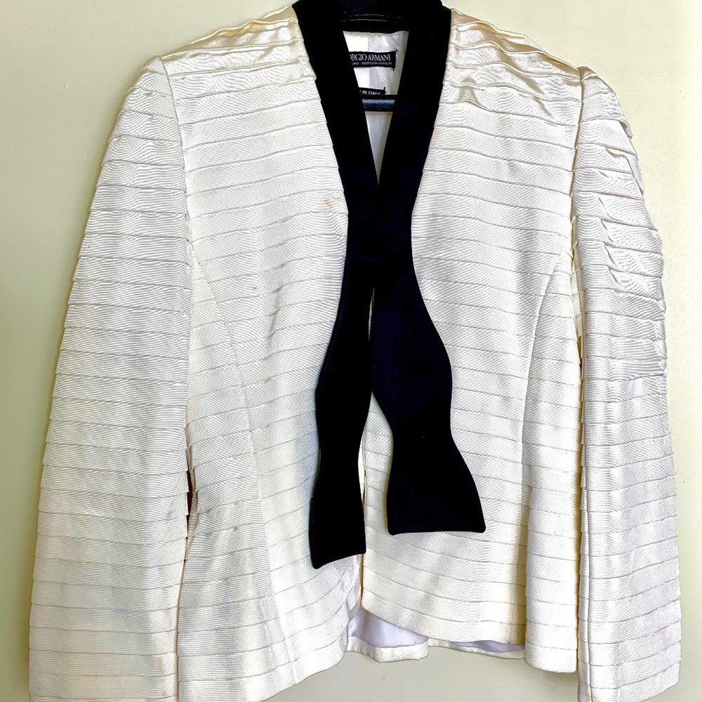 Vintage Ladies Women Beige Giorgio Armani Jacket